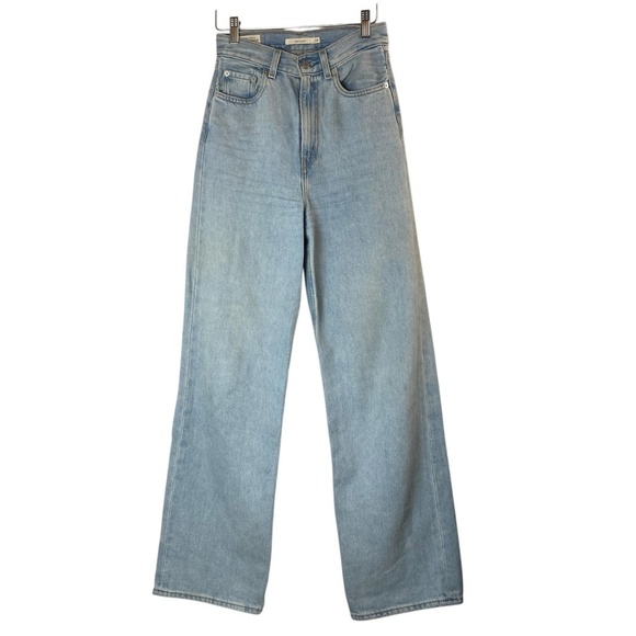 LEVI’S Premium High Loose Jean Light Wash Size 24 x 31” - Picture 3 of 9